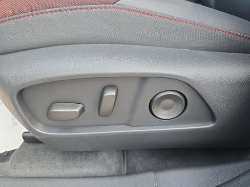 New 2027 Chevrolet Equinox RS w/ Convenience Package III AWD/4WD image 30