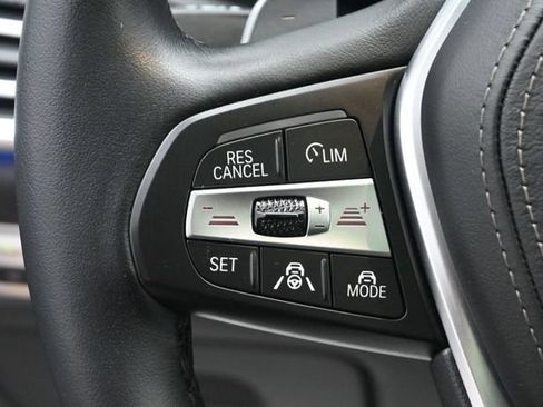Used 2023 BMW X5 xDrive40i w/ Executive Package AWD/4WD image 12