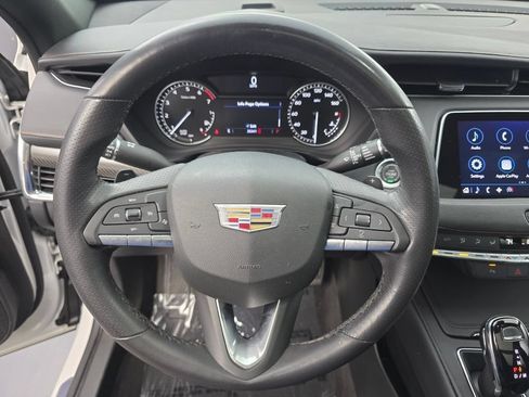 Used 2023 Cadillac XT4 Sport FWD image 18