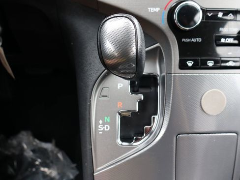 Used 2015 Toyota Venza LE image 36