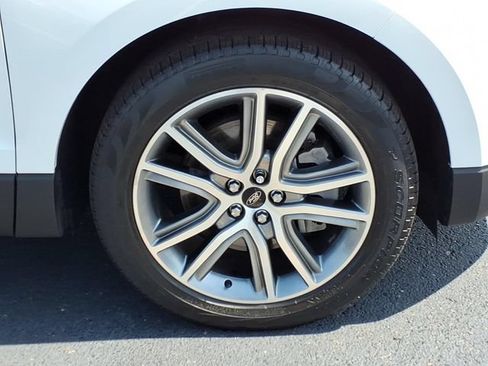 Used 2024 Ford Edge Titanium AWD/4WD image 9