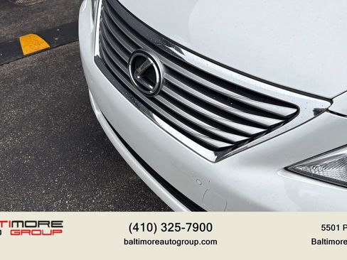 Used 2011 Lexus LS 460 w/ Comfort Pkg image 12