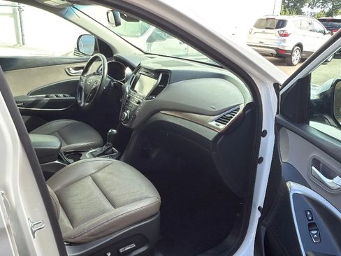 Used 2017 Hyundai Santa Fe Limited w/ Cargo Package image 26