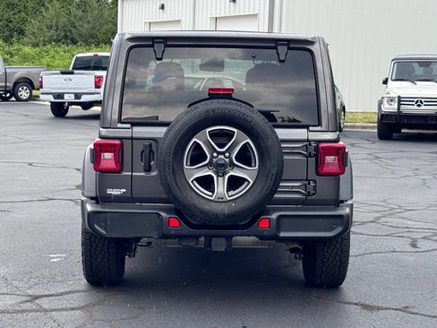 Used 2021 Jeep Wrangler Unlimited Sport w/ Sun And Sound Package AWD/4WD image 19