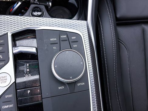 Used 2025 BMW M340i RWD image 27