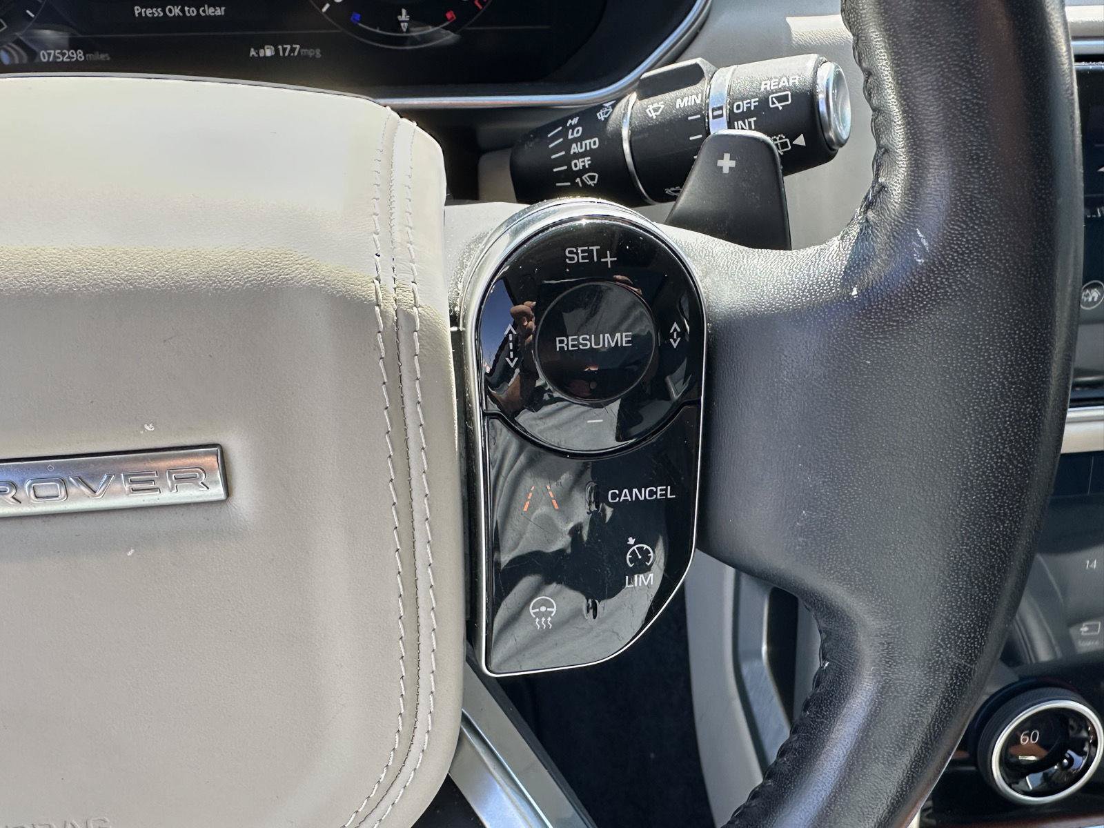 Used 2019 Land Rover Range Rover HSE AWD/4WD image 26