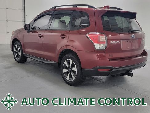 Used 2017 Subaru Forester 2.5i Premium image 6