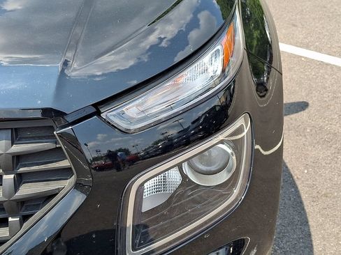 Certified 2024 Hyundai Venue SE FWD image 13