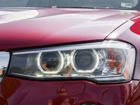 Used 2016 BMW X3 xDrive28d image 12