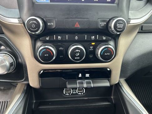 Used 2022 RAM 1500 Laramie AWD/4WD image 21