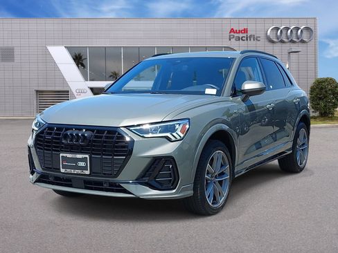 Certified 2025 Audi Q3 2.0T Premium w/ Convenience Package AWD/4WD image 1