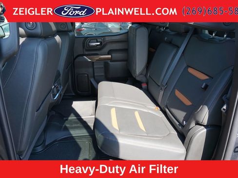 Used 2022 GMC Sierra 1500 AT4 AWD/4WD image 11