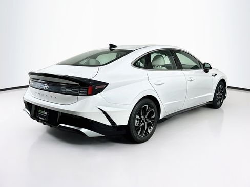 Used 2025 Hyundai Sonata SEL FWD image 9