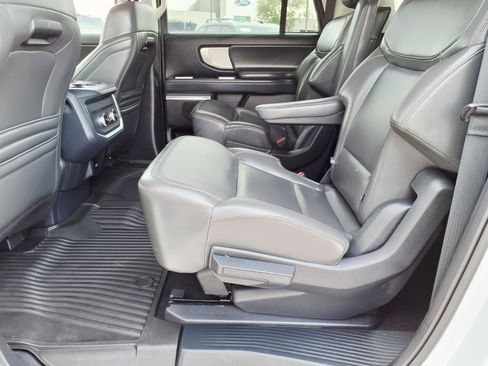 Certified 2025 Ford Expedition Max Active AWD/4WD image 18