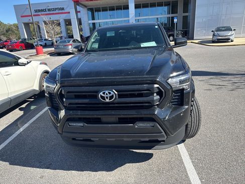 Used 2024 Toyota Tacoma 2WD Double Cab image 4
