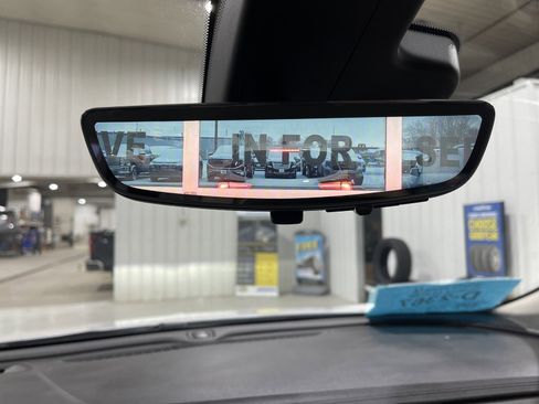 Used 2025 Buick Encore GX Avenir w/ Avenir Technology Package image 24