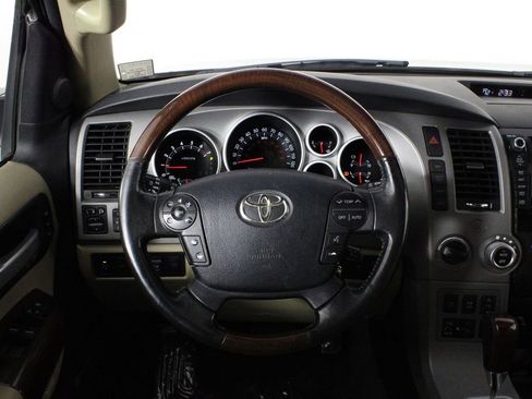 Used 2012 Toyota Sequoia Platinum image 27