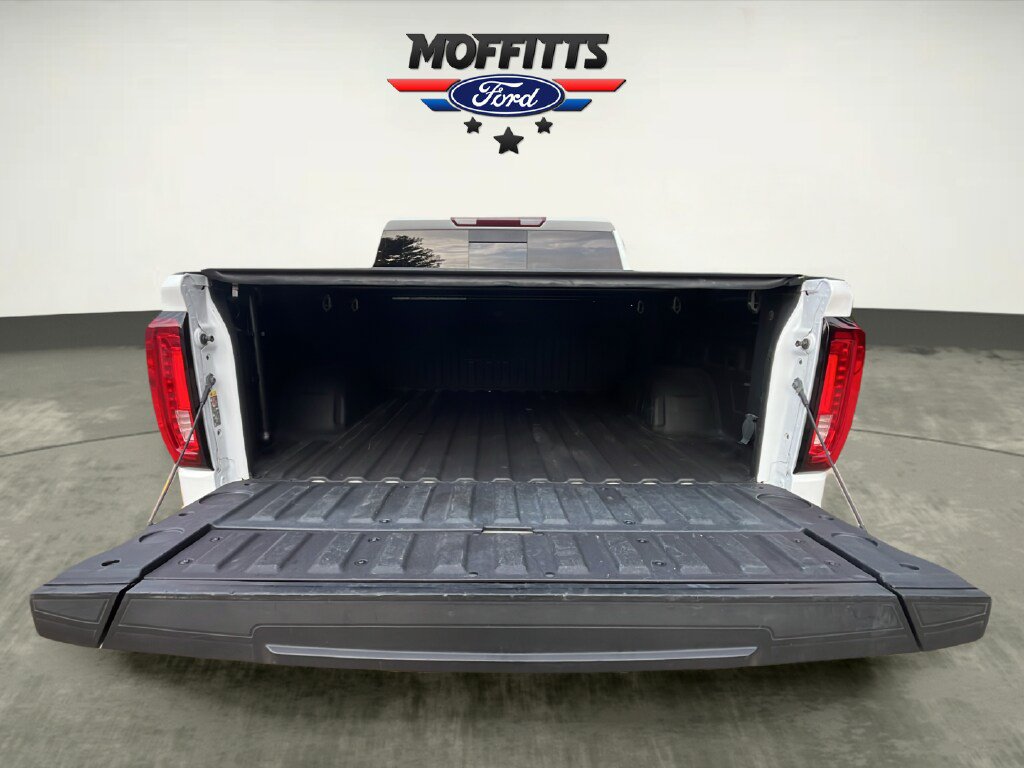 Used 2022 GMC Sierra 1500 SLT w/ SLT Premium Plus Package AWD/4WD image 18