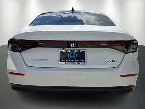 New 2026 Honda Accord SE image 5