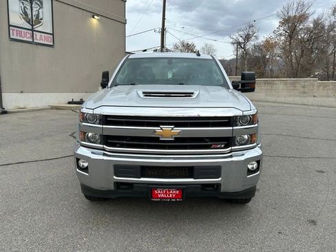 Used 2019 Chevrolet Silverado 2500 LT image 13