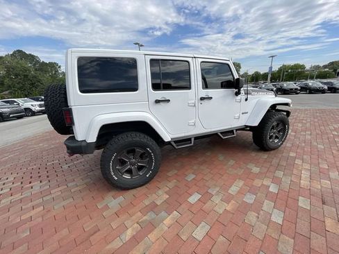 Used 2018 Jeep Wrangler Unlimited Rubicon image 21