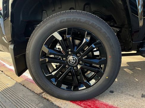 New 2025 Toyota 4Runner 4WD image 9