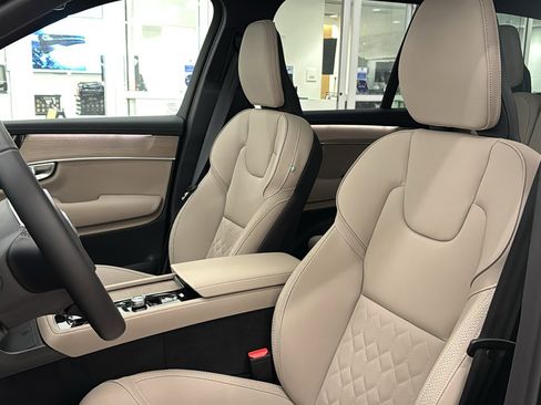 New 2026 Volvo XC90 T8 Plus w/ Protection Package Premier image 23