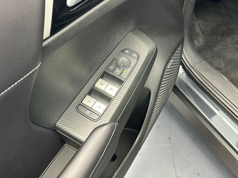 New 2026 Mitsubishi Outlander SE image 16