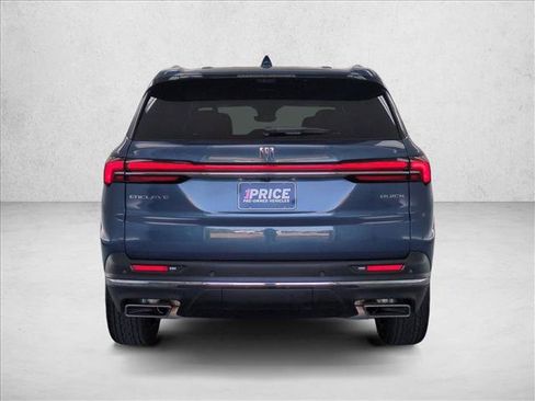 Used 2026 Buick Enclave Preferred w/ Power Package FWD image 7