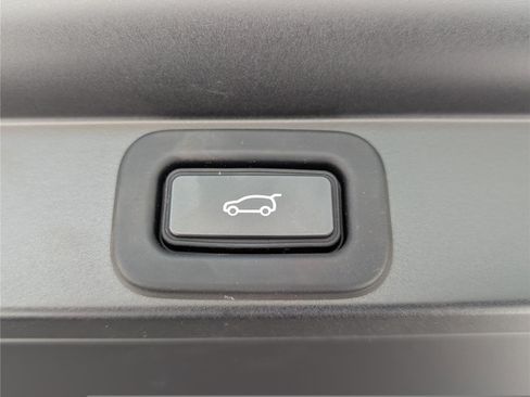 Used 2023 Land Rover Range Rover SE AWD/4WD image 13