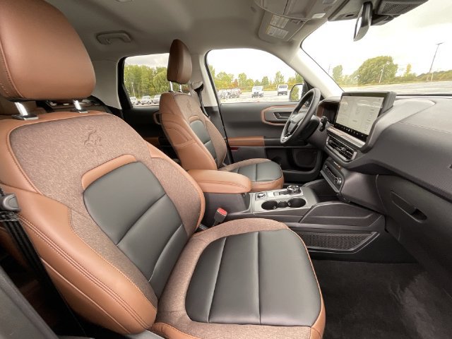 New 2026 Ford Bronco Sport Outer Banks AWD/4WD image 23