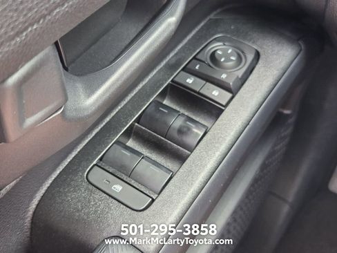 Used 2025 Toyota 4Runner SR5 AWD/4WD image 25