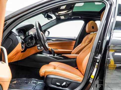 Used 2023 BMW 530i xDrive w/ Premium Package image 36