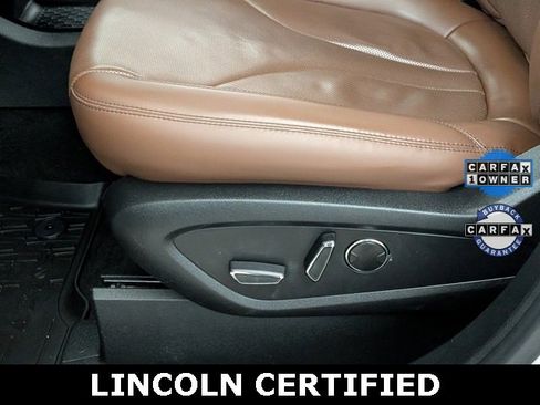 Certified 2022 Lincoln Nautilus Reserve w/ Equipment Group 201A image 14