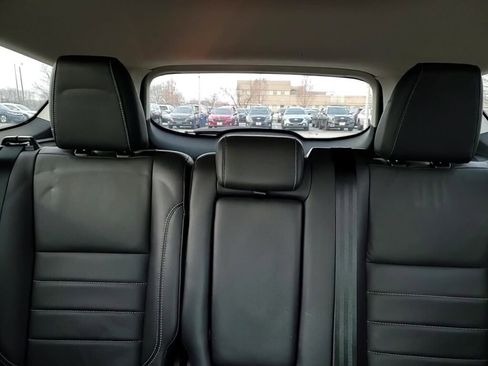 Used 2016 Ford Escape Titanium image 31