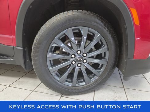 Used 2023 Chevrolet Traverse RS AWD/4WD image 8