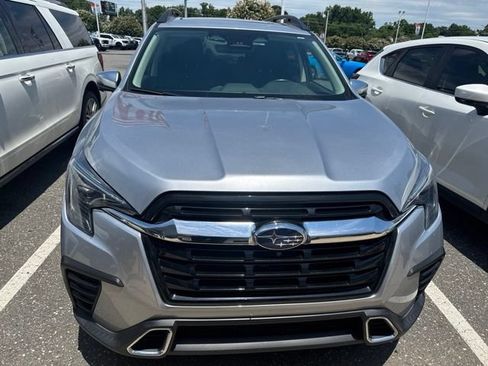 Used 2023 Subaru Ascent Touring AWD/4WD image 3