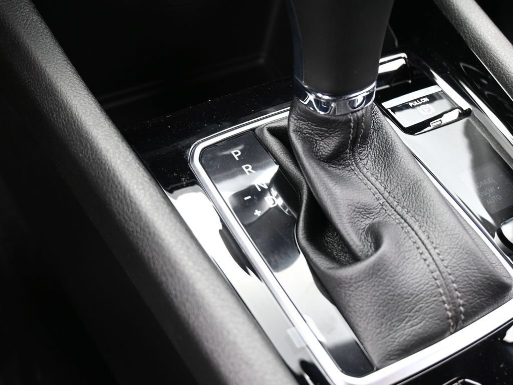 New 2026 Jeep Compass Latitude AWD/4WD image 18
