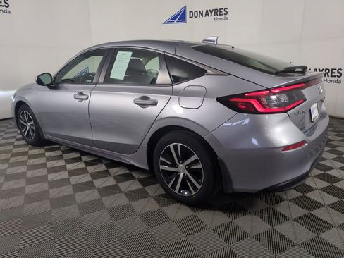 Used 2024 Honda Civic LX image 3