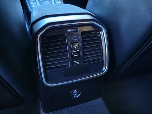 Used 2021 Porsche Macan GTS image 15