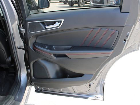 Used 2023 Ford Edge ST-Line AWD/4WD image 14