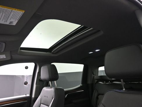 Used 2025 GMC Sierra 1500 Denali w/ Denali Reserve Package image 19