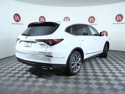 Used 2024 Acura MDX SH-AWD w/ Technology Package image 8