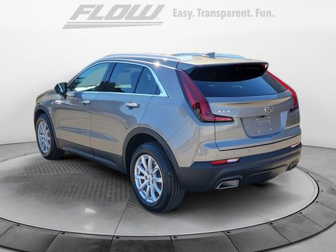 Used 2023 Cadillac XT4 Luxury w/ Cold Weather Package image 6