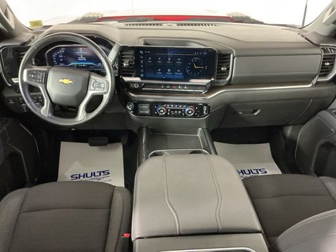 Used 2024 Chevrolet Silverado 2500 LT AWD/4WD image 12