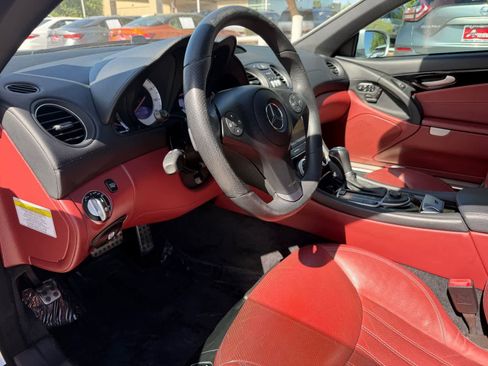 Used 2009 Mercedes-Benz SL 550 image 2