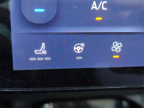 Used 2022 Ford Mustang Mach-E Premium image 26