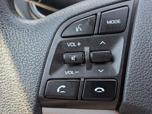 Used 2019 Hyundai Tucson Value AWD/4WD image 11