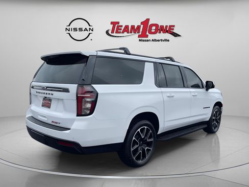 Used 2024 Chevrolet Suburban RST w/ Luxury Package AWD/4WD image 8