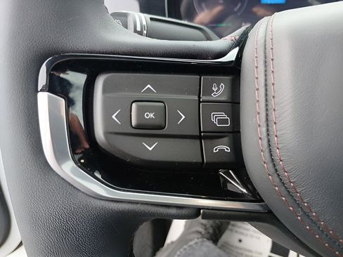 Used 2024 Jeep Wagoneer Launch Edition AWD/4WD image 19